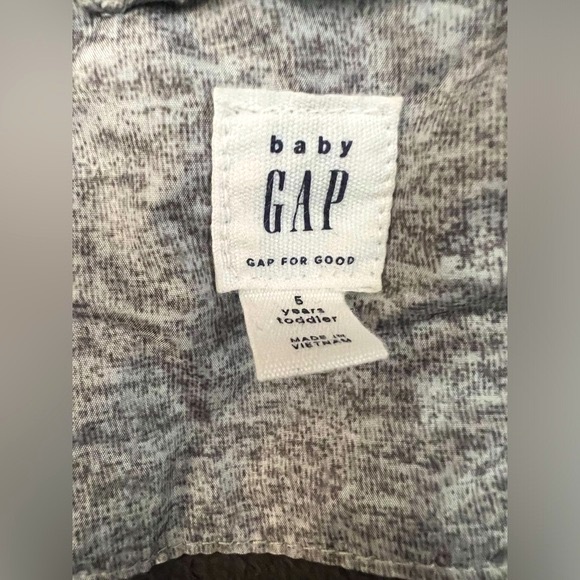 Gap Puffer Vest (Boys) - Picture 5 of 7